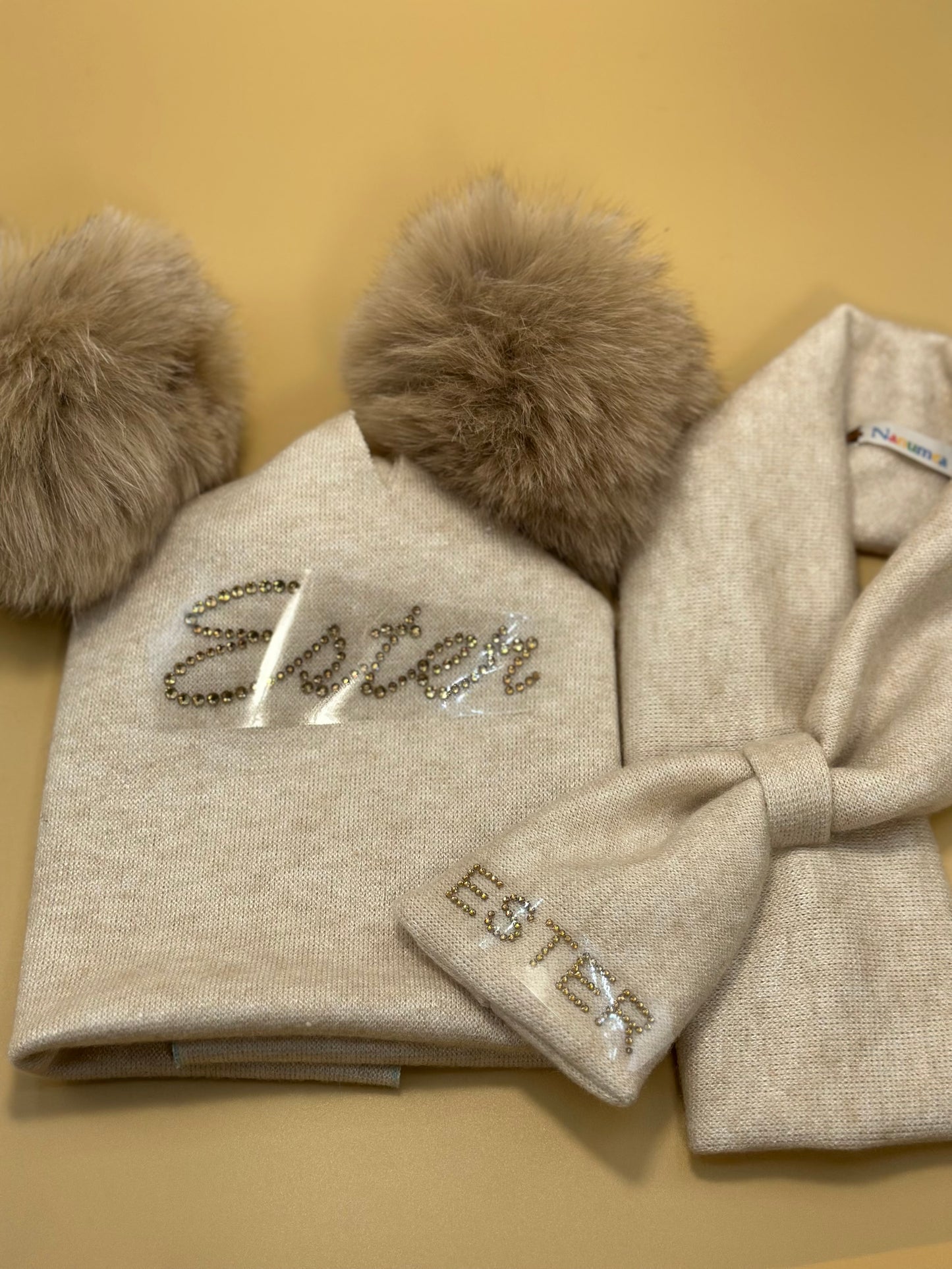 Set cappellino con /senza Pon Pon + Sciarpa