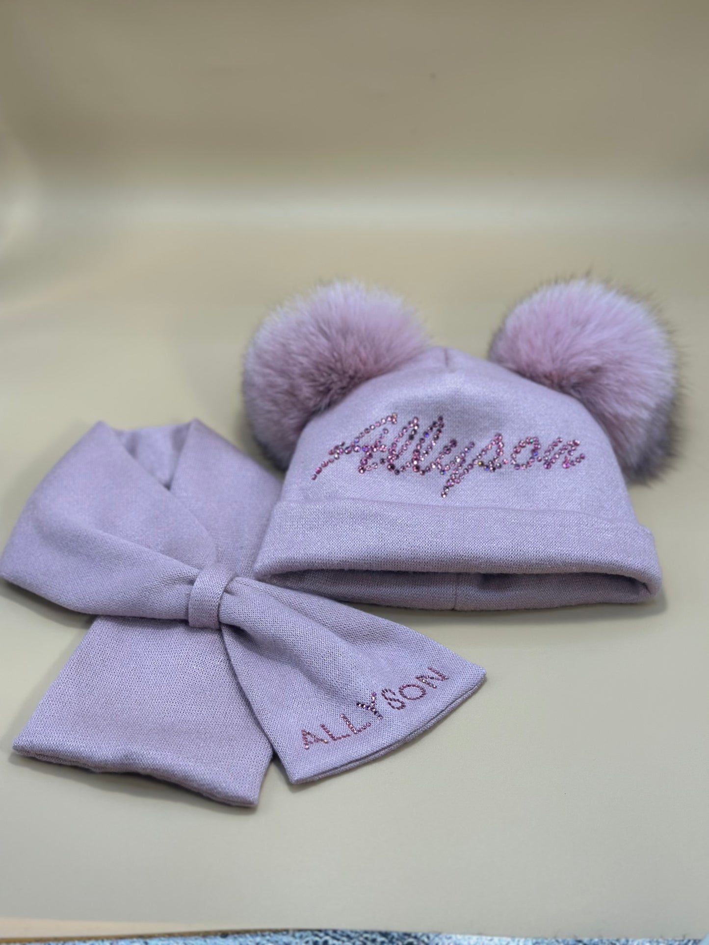Set cappellino con /senza Pon Pon + Sciarpa