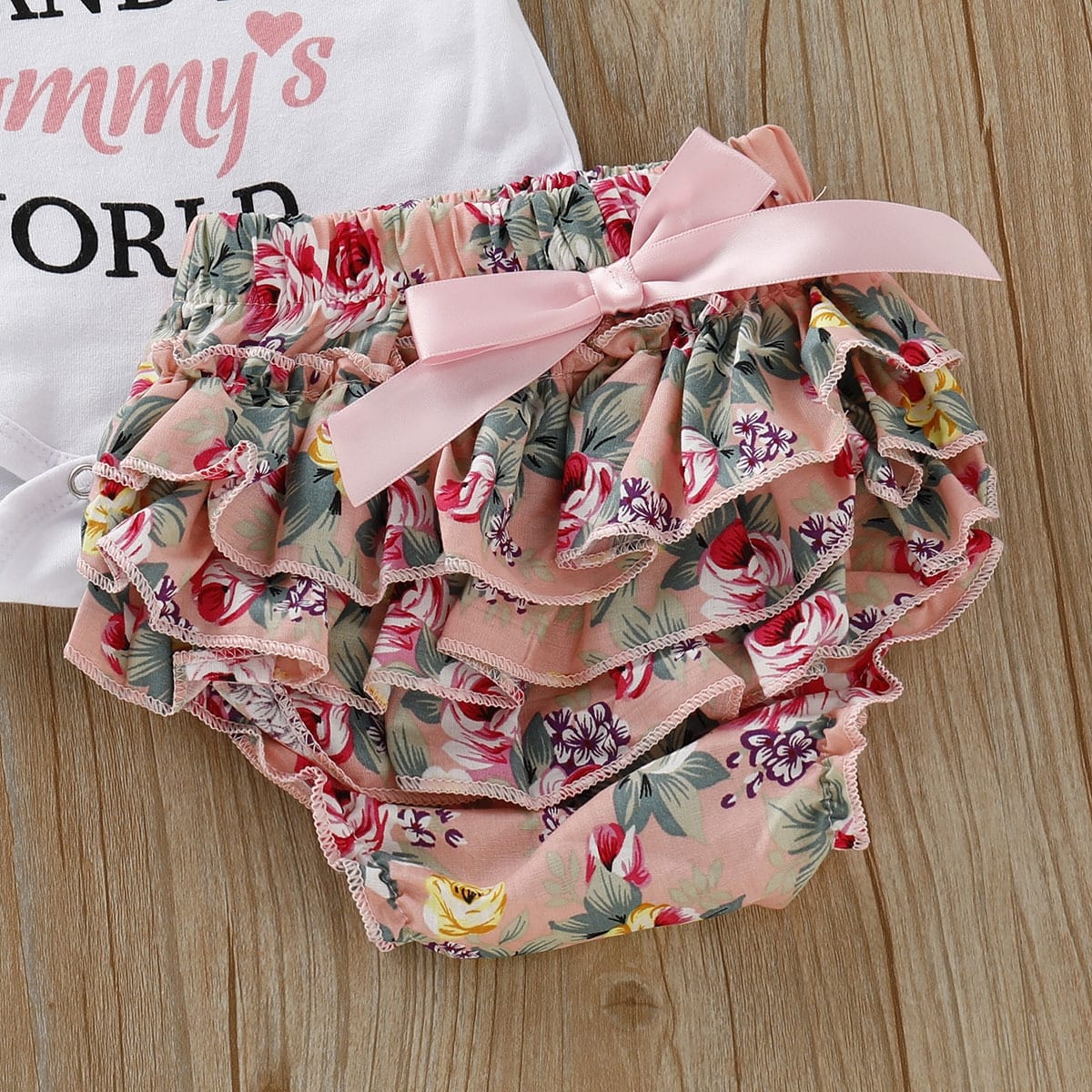 Body + Pantaloncini Rosa + fascia per capelli