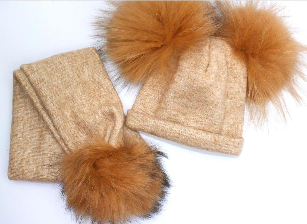 Set cappellino con /senza Pon Pon + Sciarpa